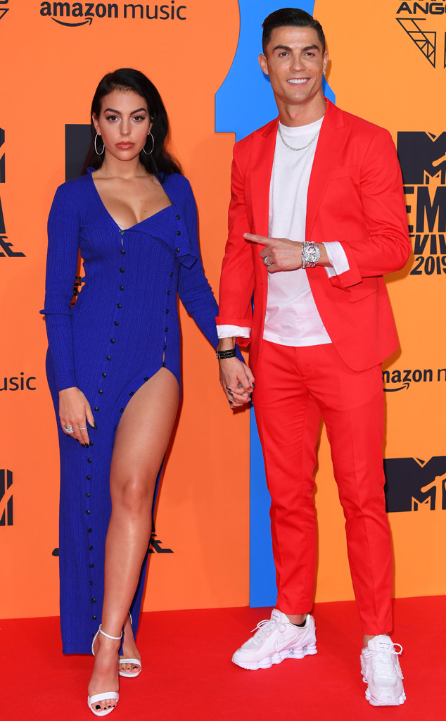 Cristiano Ronaldo And Girlfriend Look Electrifying At 2019 Mtv Emas E Online
